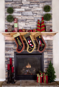 Impress guests with a custom mantel this holiday!